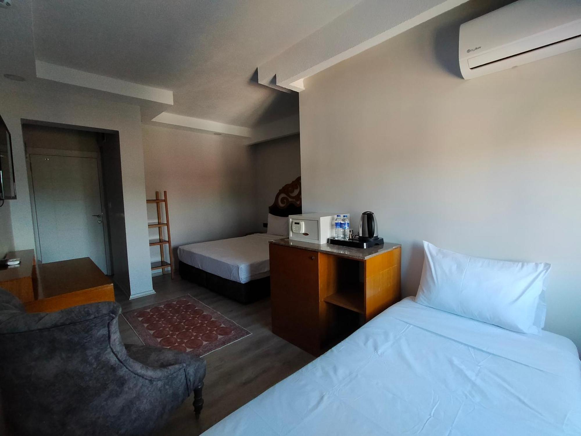 Gala Otel เอดีร์เน ภายนอก รูปภาพ